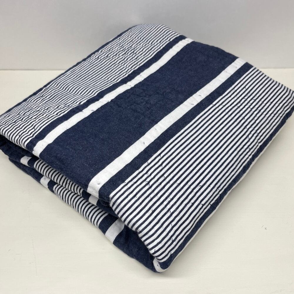 Pottery Barn Kids Baby Crib Quilt 36x54
